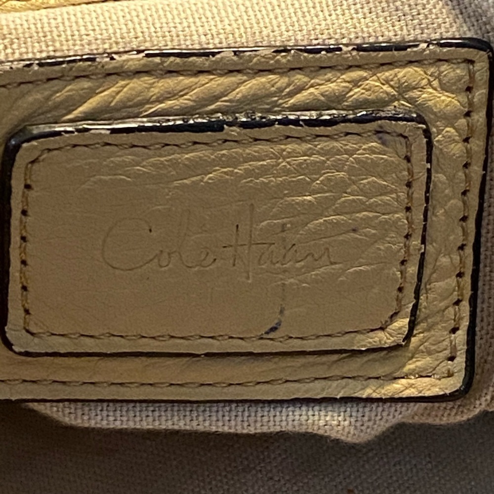 Cole Haan large tote in tan color in preowned condition - Picture 11 of 12